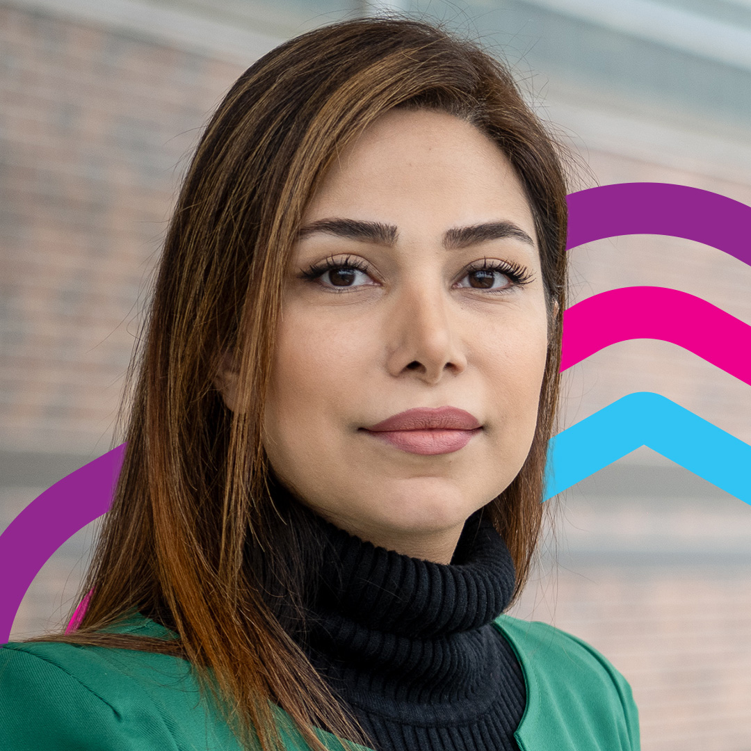headshot of Roxana Fazli